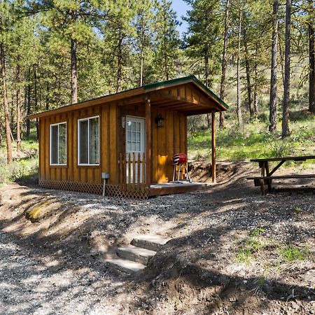 Echo Valley Resort + Cabins Manson Exterior photo