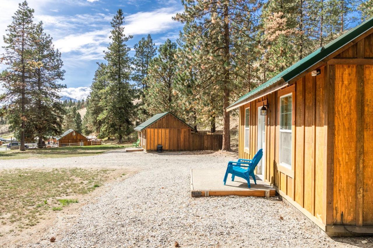 Echo Valley Resort + Cabins Manson Exterior photo
