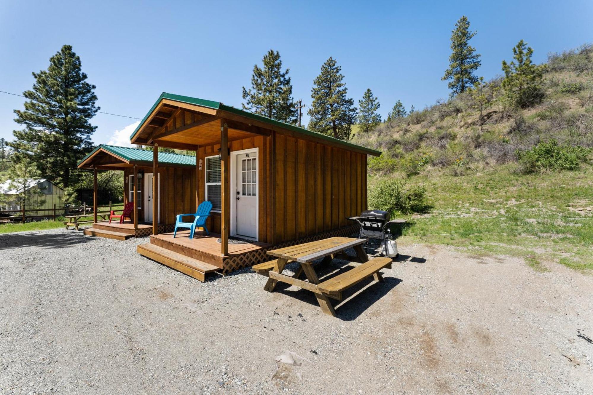 Echo Valley Resort + Cabins Manson Exterior photo