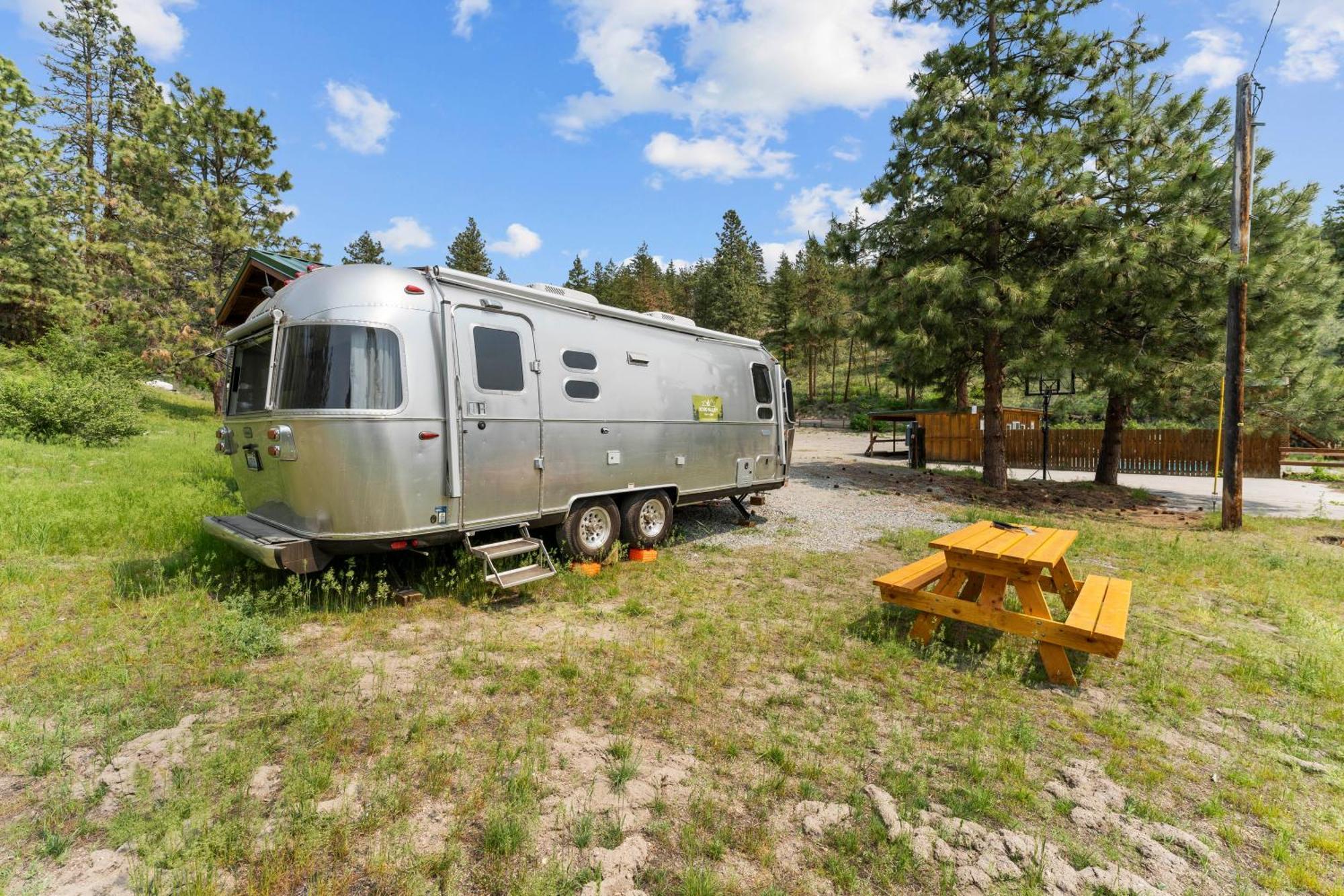 Echo Valley Resort + Cabins Manson Exterior photo